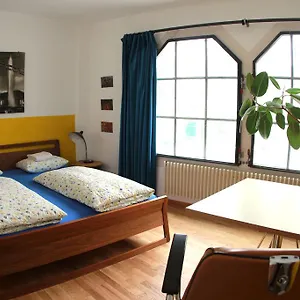 Backpack Hostal Basilea